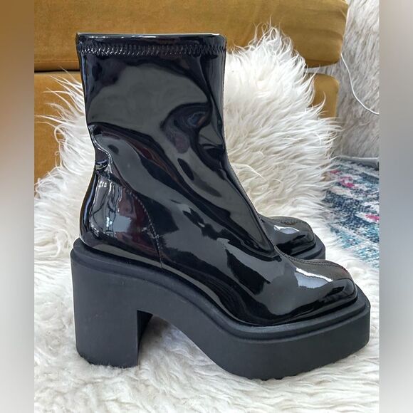 NWOT H&M Platform Boots Black Patent Chunky Heels Lug Sole US 7 EU38 - Picture 3 of 9